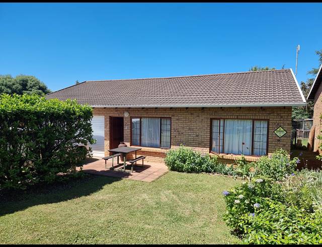 3 BEDROOM TOWNHOUSE FOR SALE IN GREENDALE